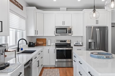 173 Tamrox Dr, Arundel, ME 04046 - photo 2