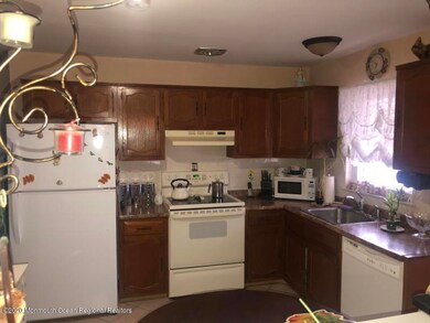 17b kitchen