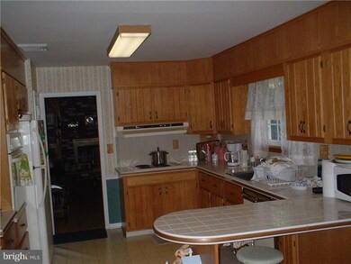 46 Clayton Park Dr, Glen Mills, PA 19342 - photo 6