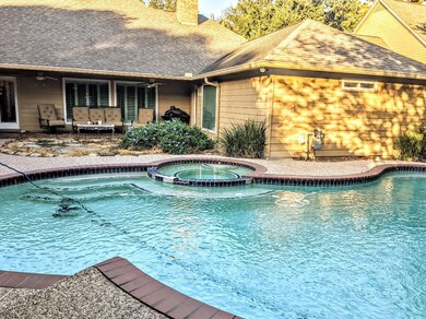 7714 Creek Glen Dr, Houston, TX 77095 - photo 3