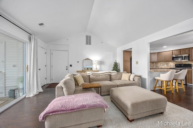 3169-East-Crystal-Waters_004