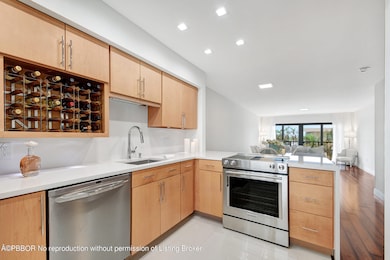 Southgate Condominium Association unit 3180, Palm Beach, FL 33480 - photo 5