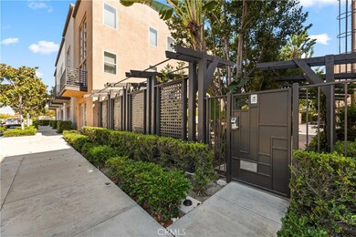 1528 W Artesia Square unit B, Gardena, CA 90248 - photo 2