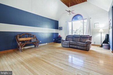 10737 Pickel Rd, Felton, PA 17322 - photo 4