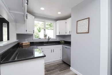 125 Nonotuck Ave, Chicopee, MA 01013 - photo 6