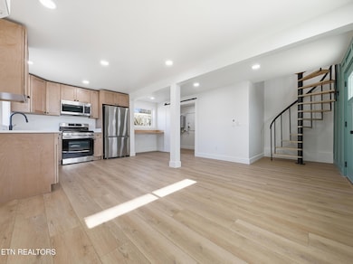 722 Virginia Ave NW, Harriman, TN 37748 - photo 7