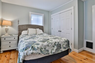 18 Barton St unit 18, Newburyport, MA 01950 - photo 2