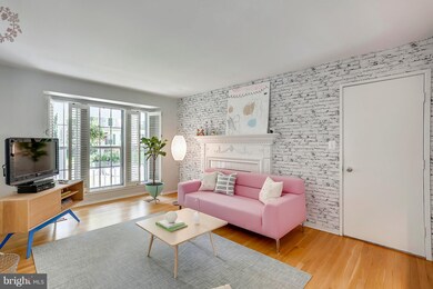 9336 Vineyard Haven Dr, Montgomery Village, MD 20886 - photo 7