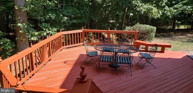 9400 Meadow Crossing Way, Fairfax Station, VA 22039 - photo 3