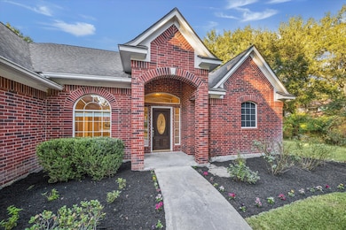 This home has been meticulously maintained with recent power washing and landscaping.