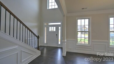 393 Fox Cove Rd, Hendersonville, NC 28792 - photo 2