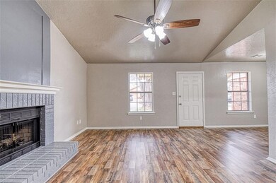 704 Peregrine Dr, Norman, OK 73072 - photo 6