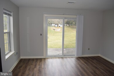 310 Barrington Ct, Palmyra, PA 17078 - photo 6