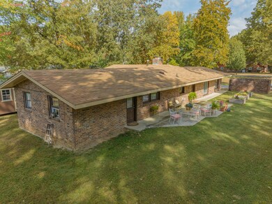 1004 Lincoln St, Manchester, TN 37355 - photo 5