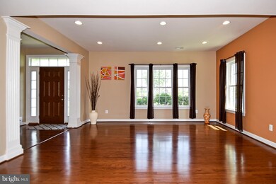 42532 Rowderbury Square, Chantilly, VA 20152 - photo 3