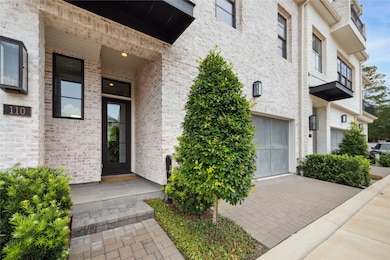 110 Wellington Row Rd, Houston, TX 77024 - photo 2