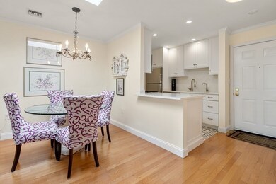 97 Anderer Ln unit 305, West Roxbury, MA 02132 - photo 4