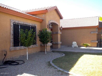 1639 E Carter  (3)