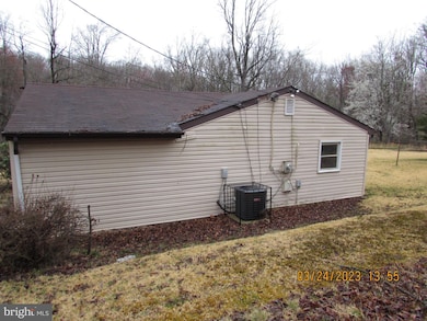 12945 Fletchertown Rd, Bowie, MD 20720 - photo 4