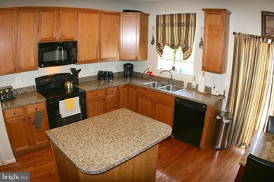 608 Tinker Rd, Middle River, MD 21220 - photo 7