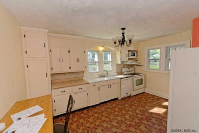 1407 Red Mill Rd, Rensselaer, NY 12144 - photo 3