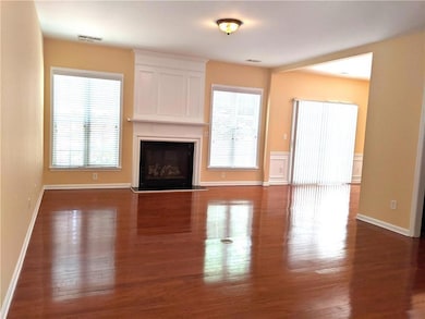 310 Finchley Dr, Roswell, GA 30076 - photo 4