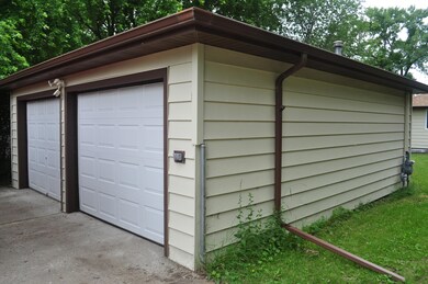 Garage<|><|>