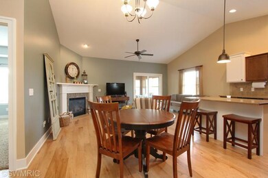 902 S Center Park Dr SW unit 32, Byron Center, MI 49315 - photo 6