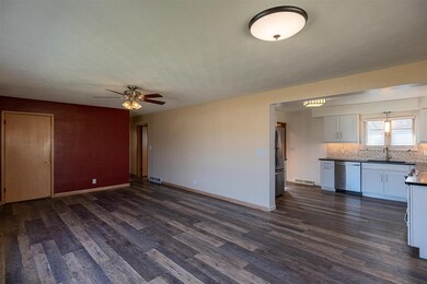 434 22nd St NW, Cedar Rapids, IA 52405 - photo 4