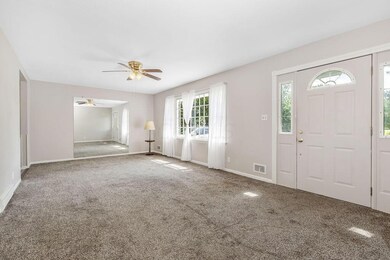 885 Bernhard Rd, Columbus, OH 43213 - photo 4