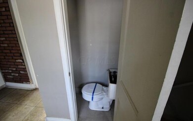 94 Mayfair Blvd, Columbus, OH 43213 - photo 4