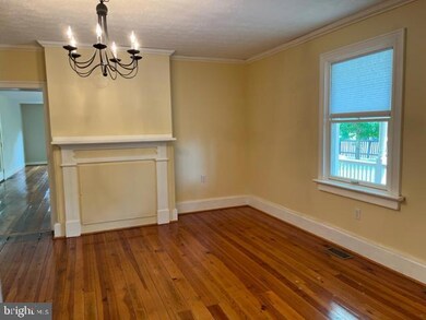 202 W Crescent St, Boyce, VA 22620 - photo 5