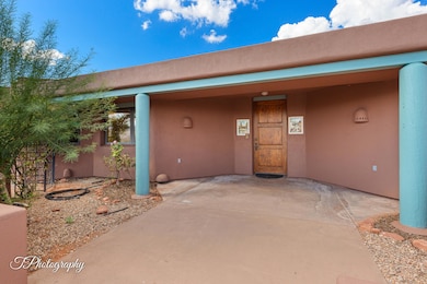 1215 Tuweap Dr, Ivins, UT 84738 - photo 2