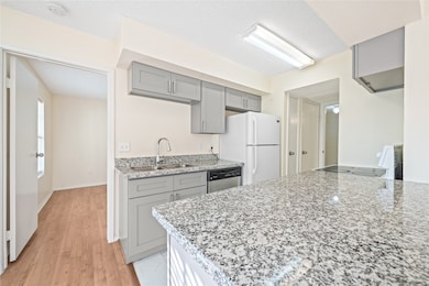 2750 Holly Hall St unit 1510, Houston, TX 77054 - photo 7