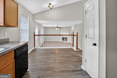 5822 Cedar Croft Ln, Lithonia, GA 30058 - photo 6