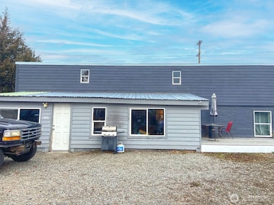 522 Locust St, Omak, WA 98841 - photo 2