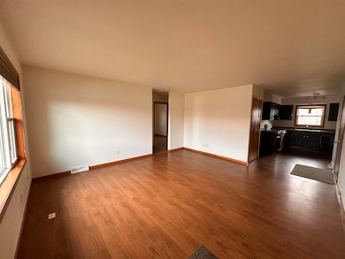 333 S Hickory St, Mauston, WI 53948 - photo 5