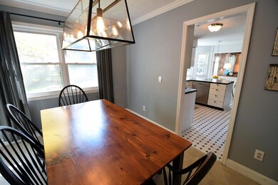 7 Dining Room