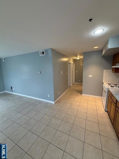 358 Hawthorne Ave unit 356, Newark, NJ 07112 - photo 2