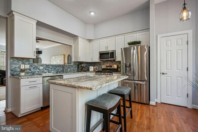 20545 Warburton Bay Square unit 36, Sterling, VA 20165 - photo 5