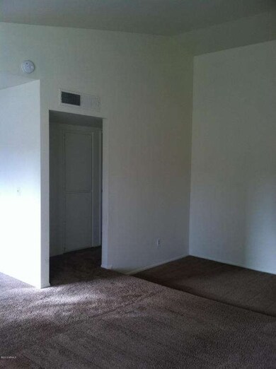 126 W Loma Vista Dr unit 104, Tempe, AZ 85282 - photo 7