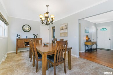 1915 W 38th Place, Davenport, IA 52806 - photo 7