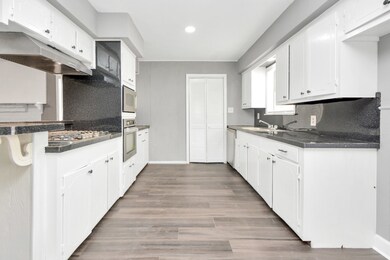 2017 Wilburforce St, Houston, TX 77091 - photo 3