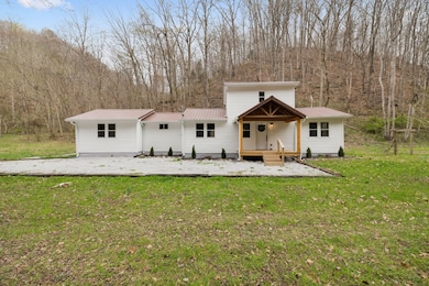 1069 Pleasant Shade Hwy, Pleasant Shade, TN 37145 - photo 4