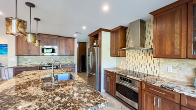 Kitchen & Laundry