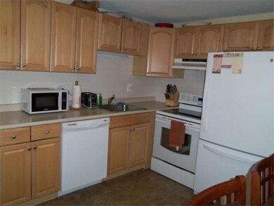 269 Chicopee St unit 6, Chicopee, MA 01013 - photo 3