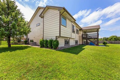 3215 S Blue Lake Ct, Wichita, KS 67215 - photo 4