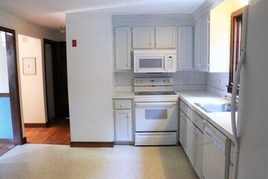 70 Colonial Rd, Medfield, MA 02052 - photo 6