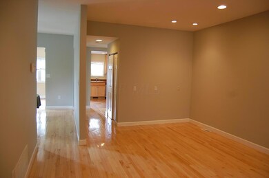 1081 Oregon Ave, Columbus, OH 43201 - photo 3