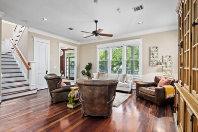 611 Algregg St, Houston, TX 77008 - photo 7